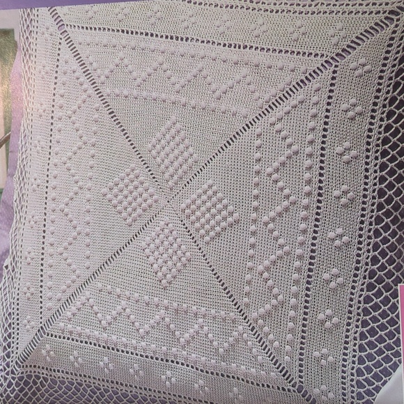 Anna Burda Knitting and Needlecraft April 1994 - Picture 10 of 11